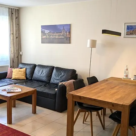 Apland Apartamento *